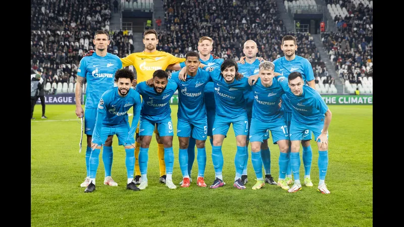 Cầu thủ Zenit với pha kiến tạo đẳng cấp trước CSKA Moscow Cầu thủ Zenit với pha kiến tạo đẳng cấp trước CSKA Moscow